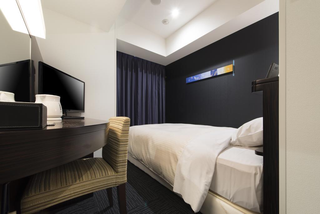 Hotel Guest1 Ueno Ekimae طوكيو الغرفة الصورة